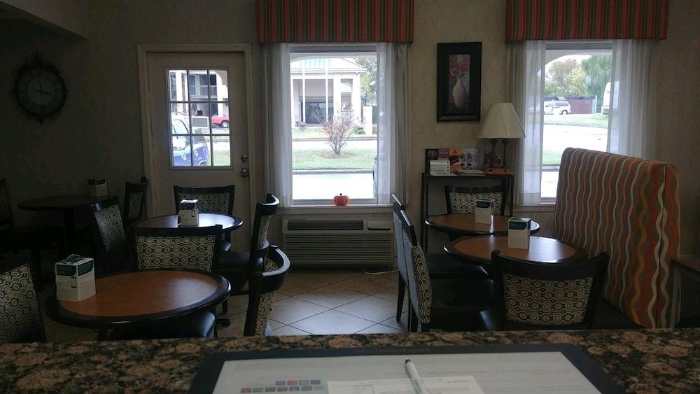 Quality Inn & Suites Covington Buitenkant foto