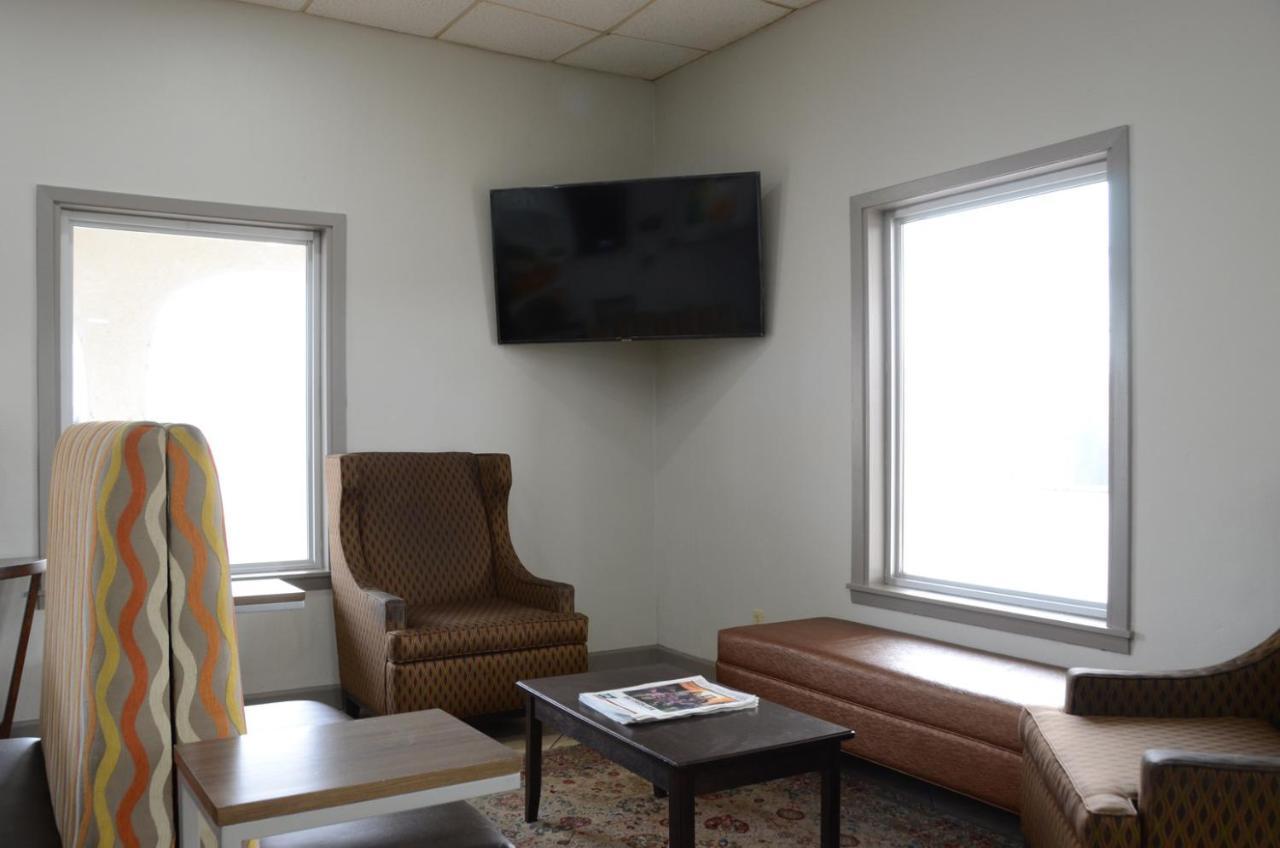 Quality Inn & Suites Covington Buitenkant foto