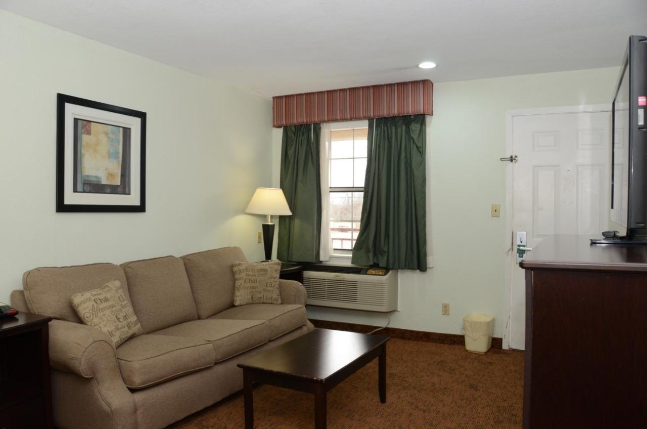 Quality Inn & Suites Covington Buitenkant foto